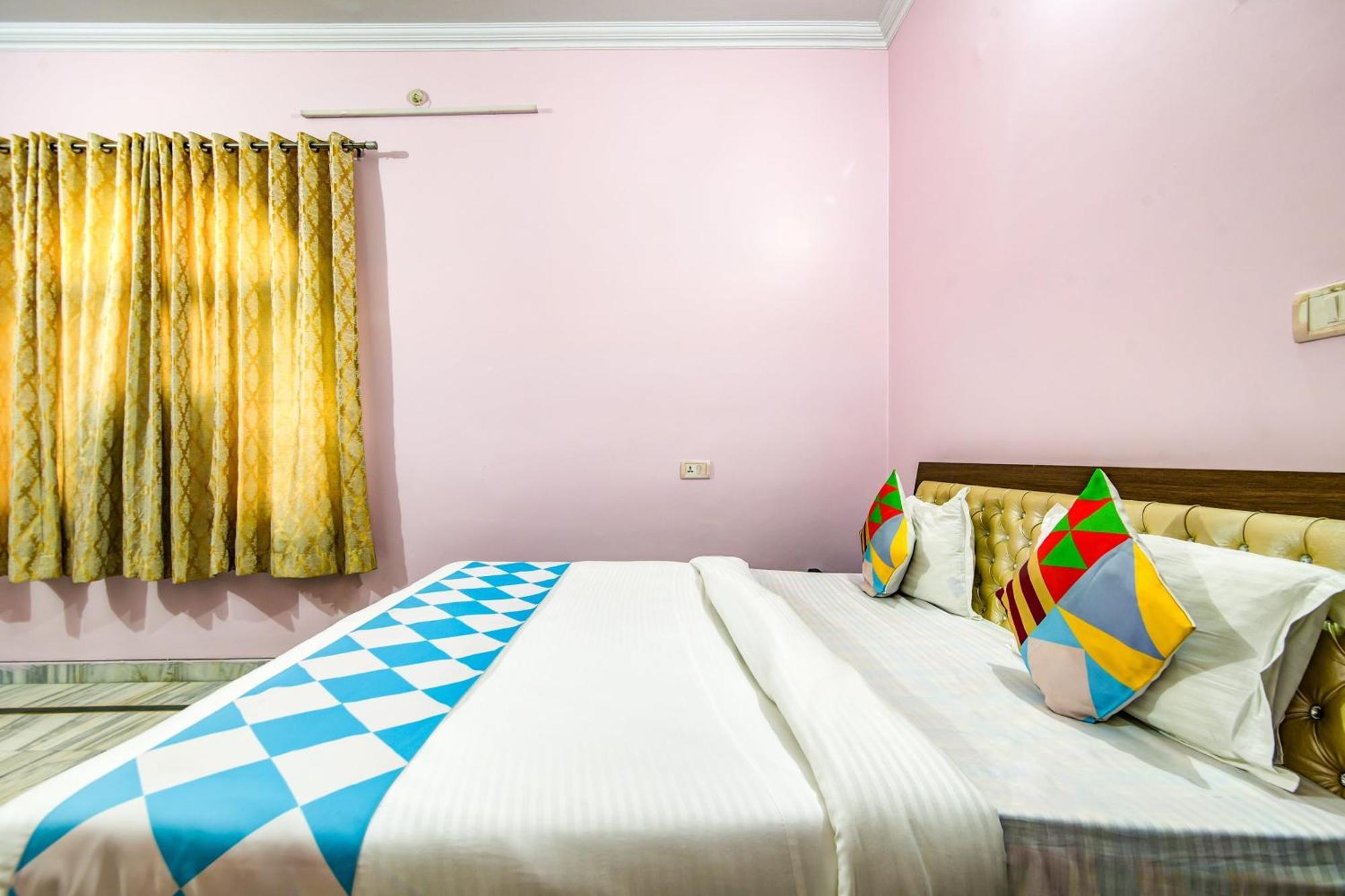 Hotel O Vimal Vatika ลัคเนา ภายนอก รูปภาพ